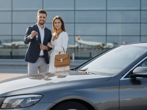 Rent a car preț pe zi în 2026: Ghid complet despre costuri și taxe ascunse